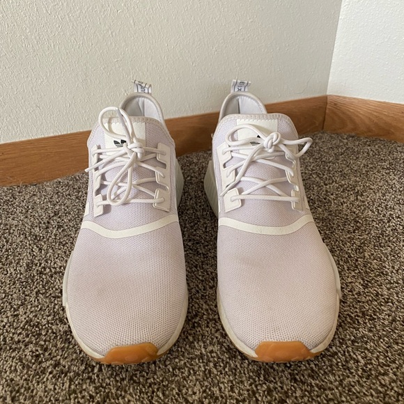 Men’s Adidas NMD R1 - Picture 3 of 5